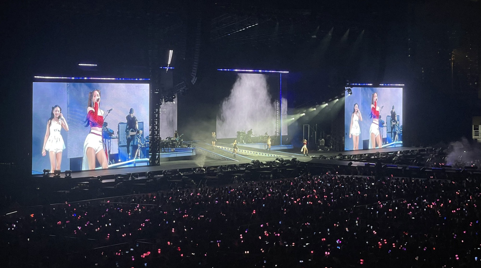 36.000 khán giả đến sân Mỹ Đình dự đêm nhạc của BlackPink