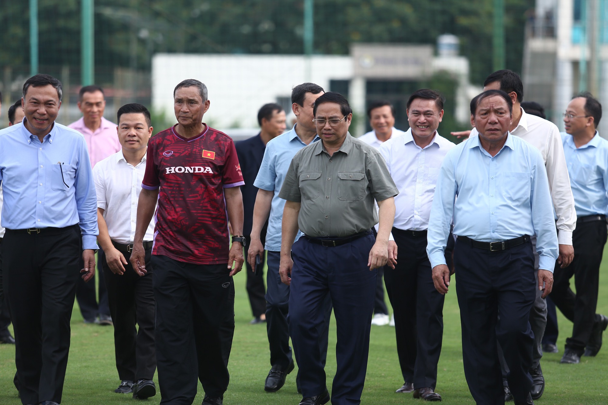 Thủ tướng Phạm Minh Chính: 'Đội tuyển nữ Việt Nam đã có trận đấu đầy cảm xúc trước đội nữ Đức' - Ảnh 4.