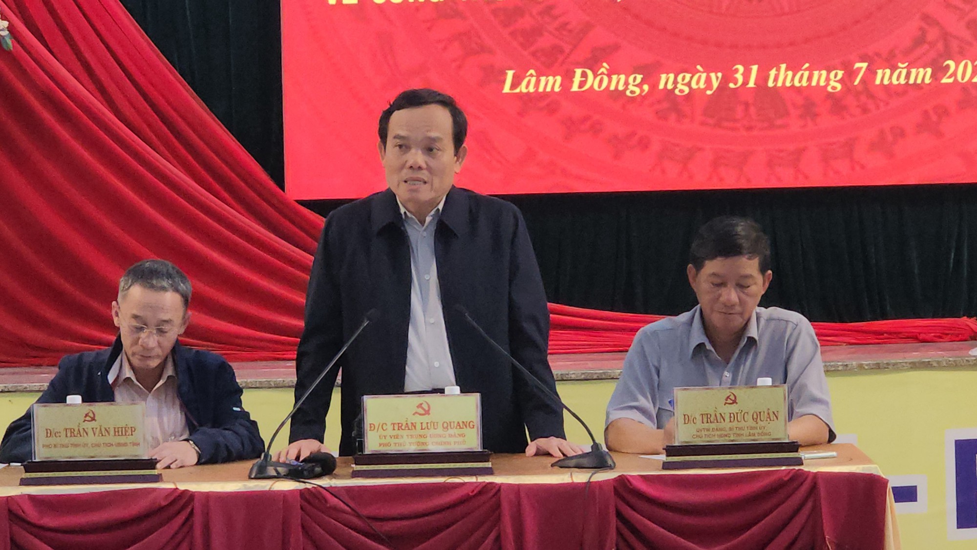Phó thủ tướng Trần Lưu Quang: Không để trường hợp sạt lở tương tự xảy ra - Ảnh 1.