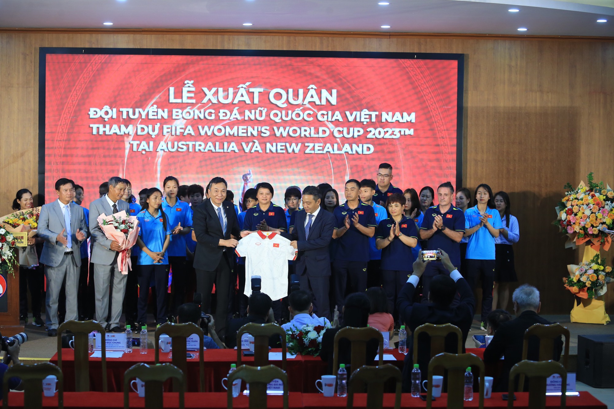 Đội tuyển nữ Việt Nam nhận thêm tiền thưởng trước ngày lên đường dự World Cup 2023 - Ảnh 8.