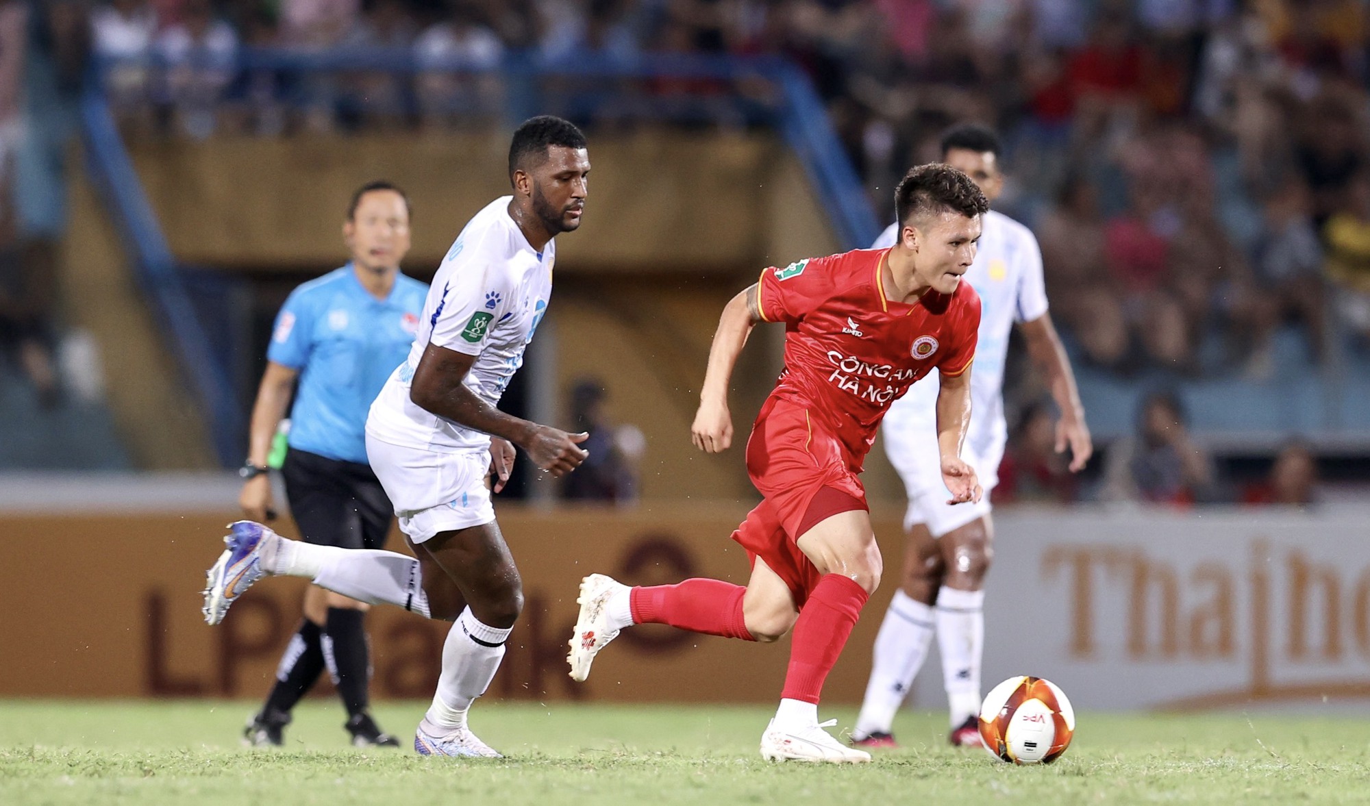 Quang Hải sẽ là niềm hy vọng của CLB Công an Hà Nội trong cuộc đua nước rút tranh chức vô địch V-League 2023