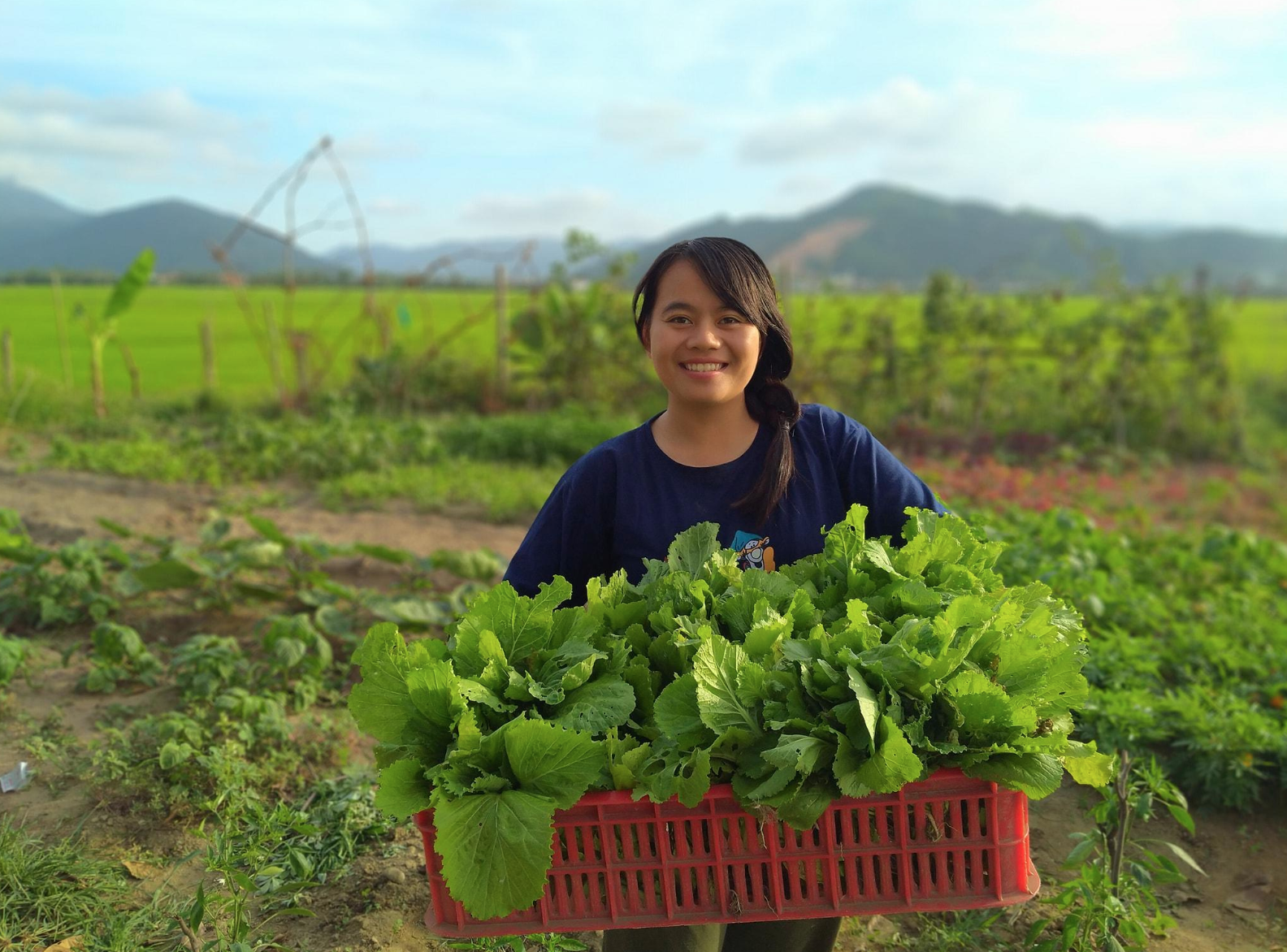9X khởi nghiệp thành công với mô hình nông nghiệp công nghệ cao  Phong  cách  Vietnam VietnamPlus