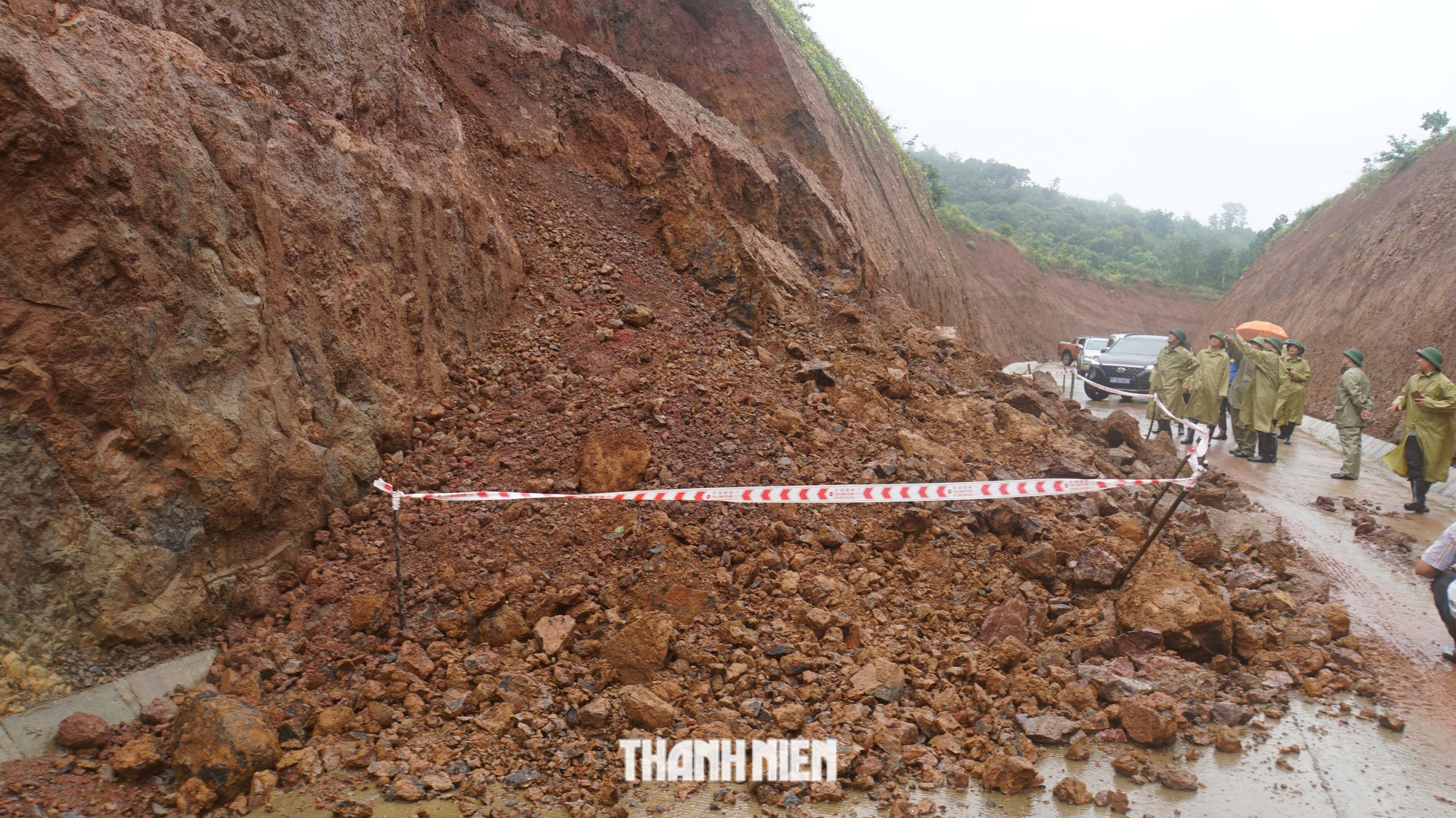 Đắk Nông: Hàng loạt nơi bị sạt lở, hàng trăm héc ta cây trồng bị ngập lụt - Ảnh 3.