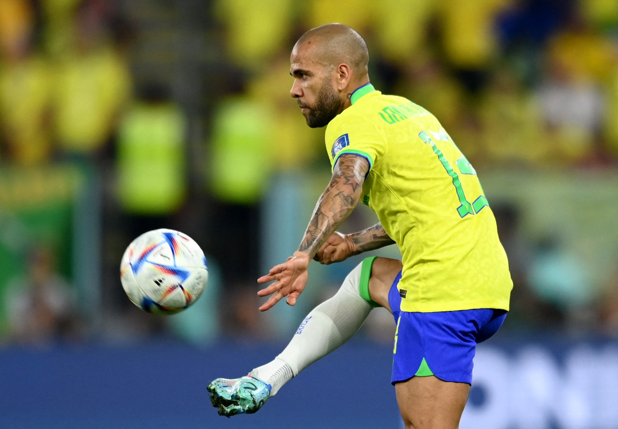 Hậu vệ huyền thoại Dani Alves đối mặt với án tù 12 năm