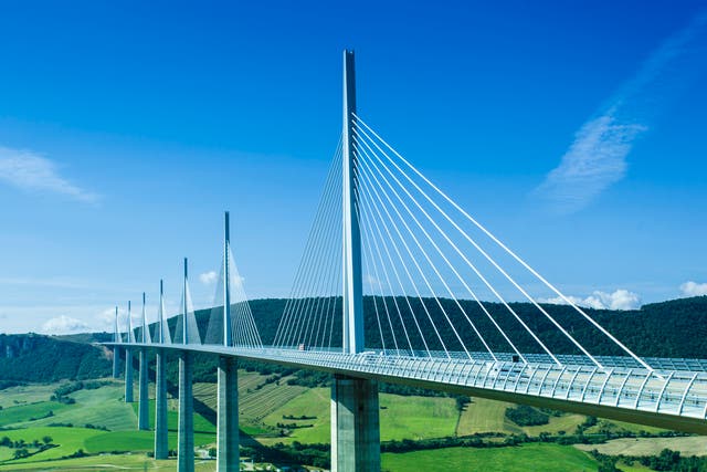 14 cây cầu gây kinh ngạc nhất thế giới, trong đó cây cầu ở Việt Nam - Ảnh 2.