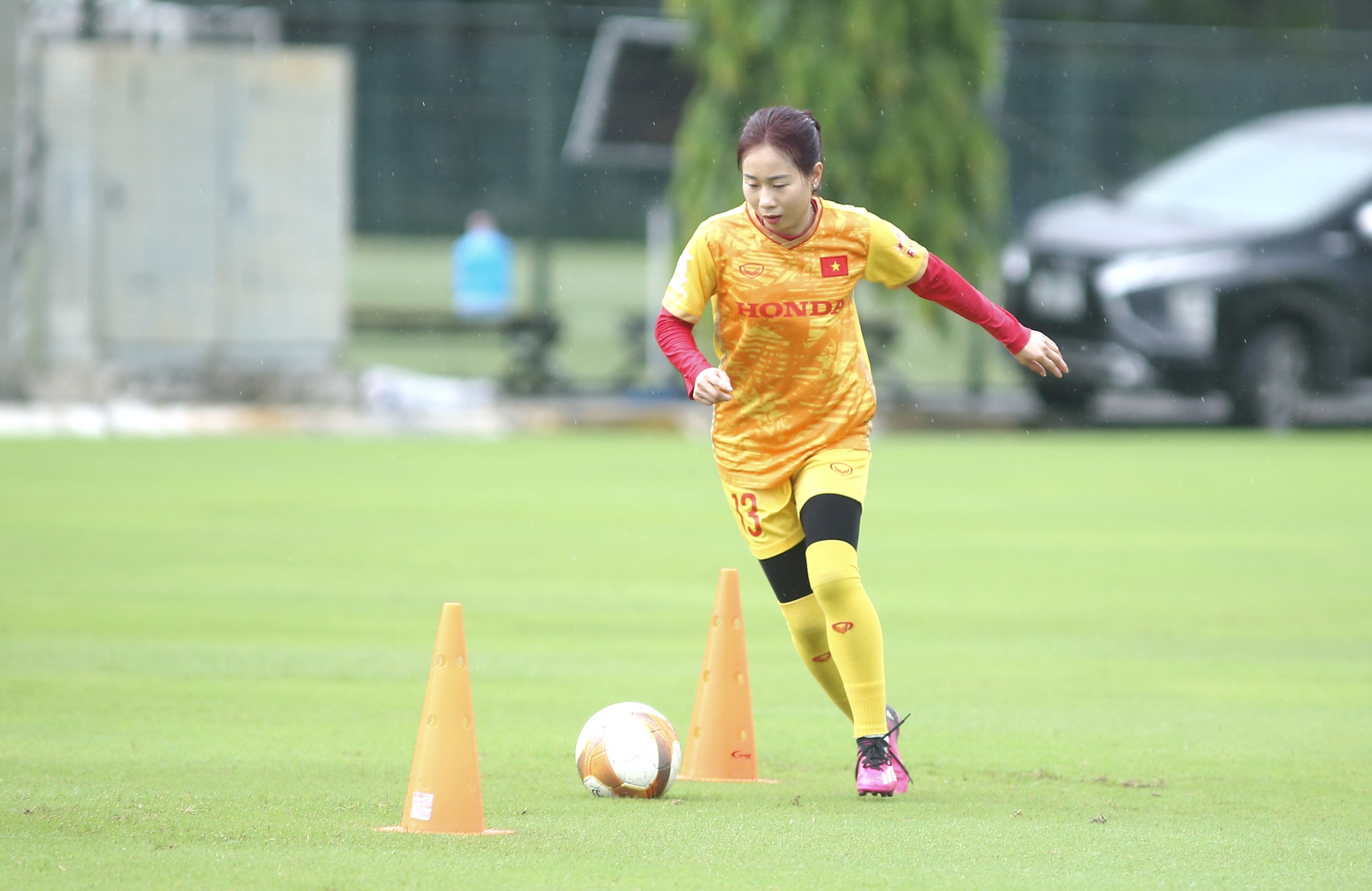'Đội tuyển nữ Việt Nam cần thanh lọc, không thể chỉ dùng một đội hình' - Ảnh 1.