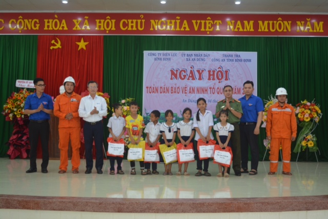 PC Bình Định tham gia Ngày hội toàn dân bảo vệ an ninh Tổ quốc năm 2023 - Ảnh 1.