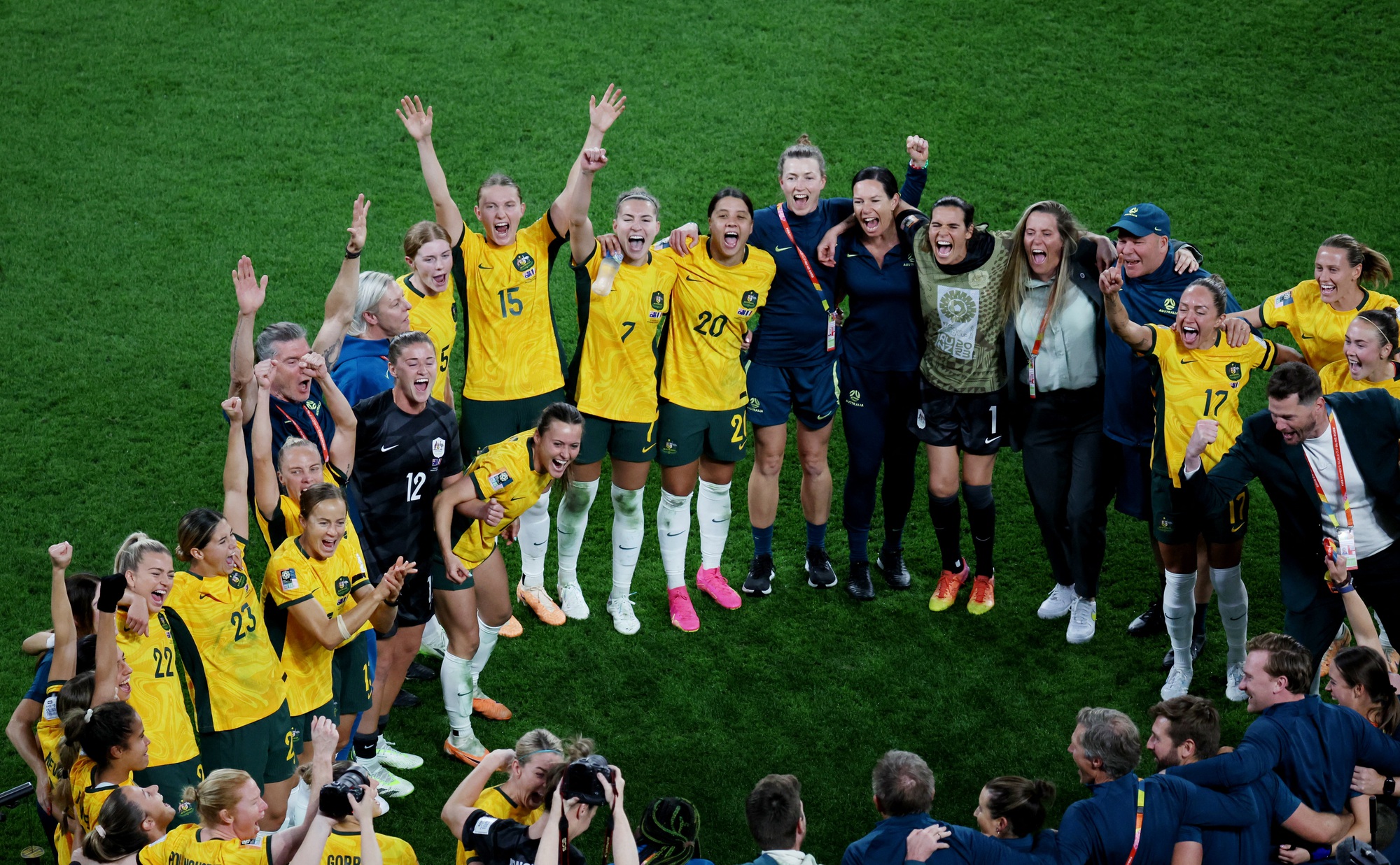 Thủ môn đội tuyển nữ Úc: “Tôi vừa thi đấu trận điên rồ nhất trong sự nghiệp” - Ảnh 9.