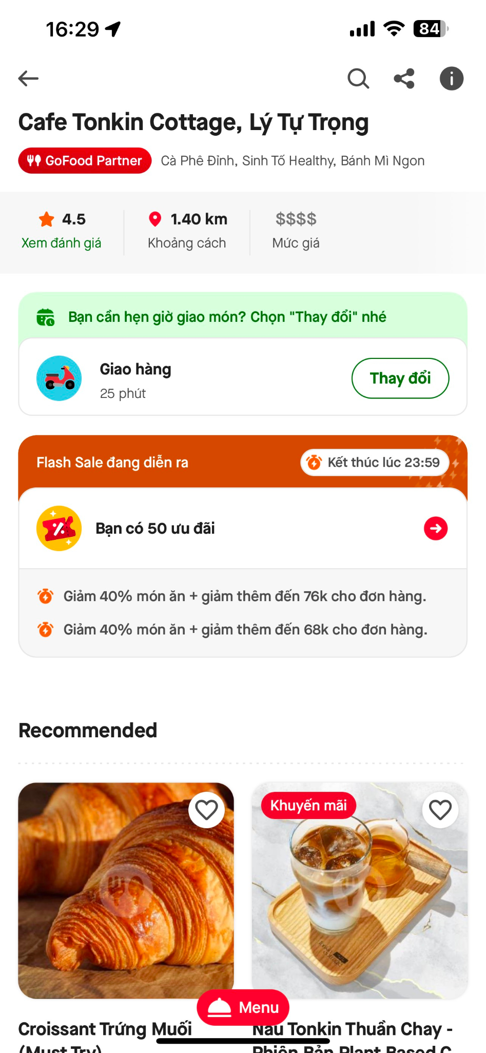 Tonkin Cottage sahibi ve yabancı müşterilerin Vietnam kahvesine aşık olmasını sağlayan sır - Fotoğraf 2. Ông chủ Tonkin Cottage và bí quyết khiến khách nước ngoài mê mẩn cà phê Việt - Ảnh 2.