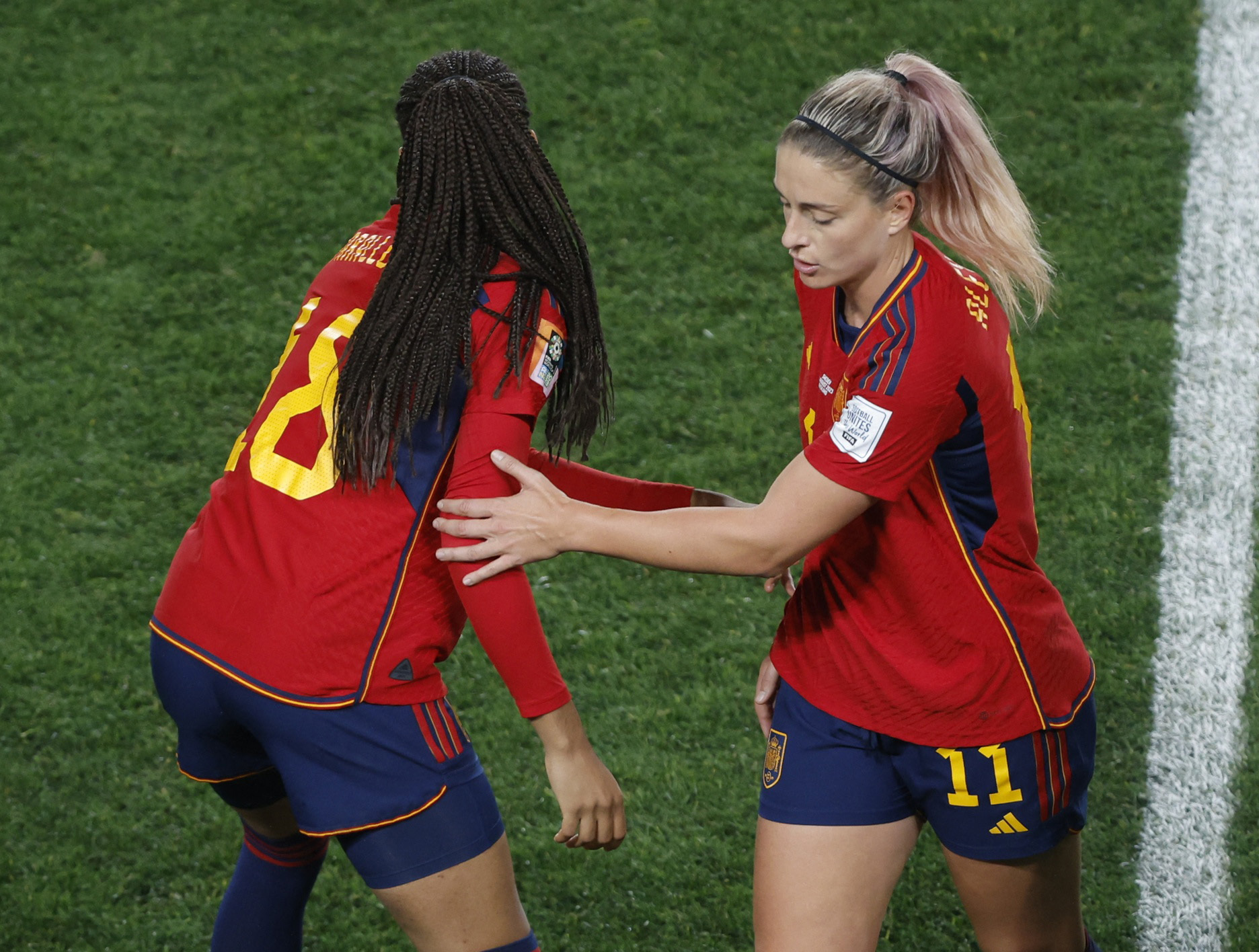 Paralluelo: Từ VĐV điền kinh đến ‘át chủ bài’ của đội tuyển nữ Tây Ban Nha - Ảnh 5.