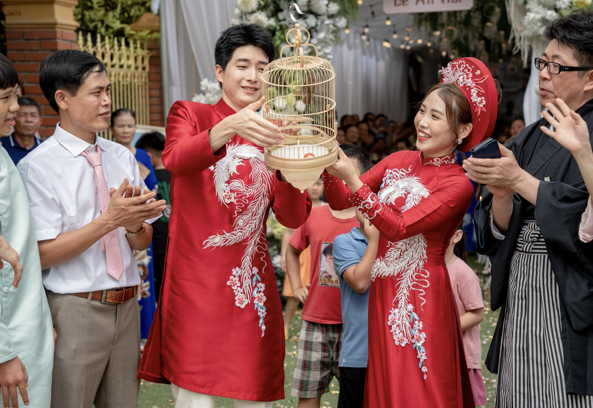 Đám cưới đặc biệt của chú rể Nhật và cô dâu Việt nhận 'mưa tim' - Ảnh 5.