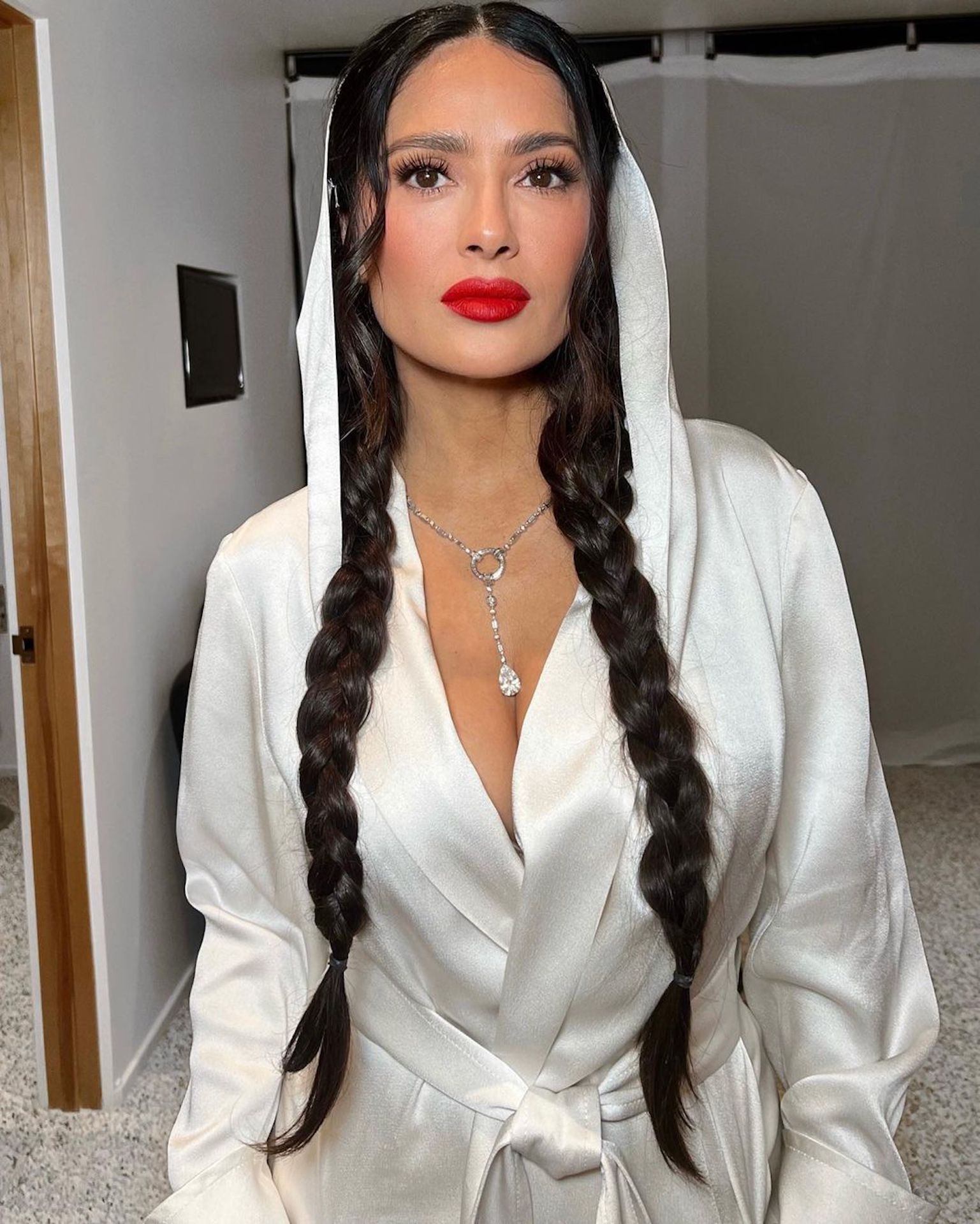 La ardiente figura de Salma Hayek a sus 60 años - Foto 7.