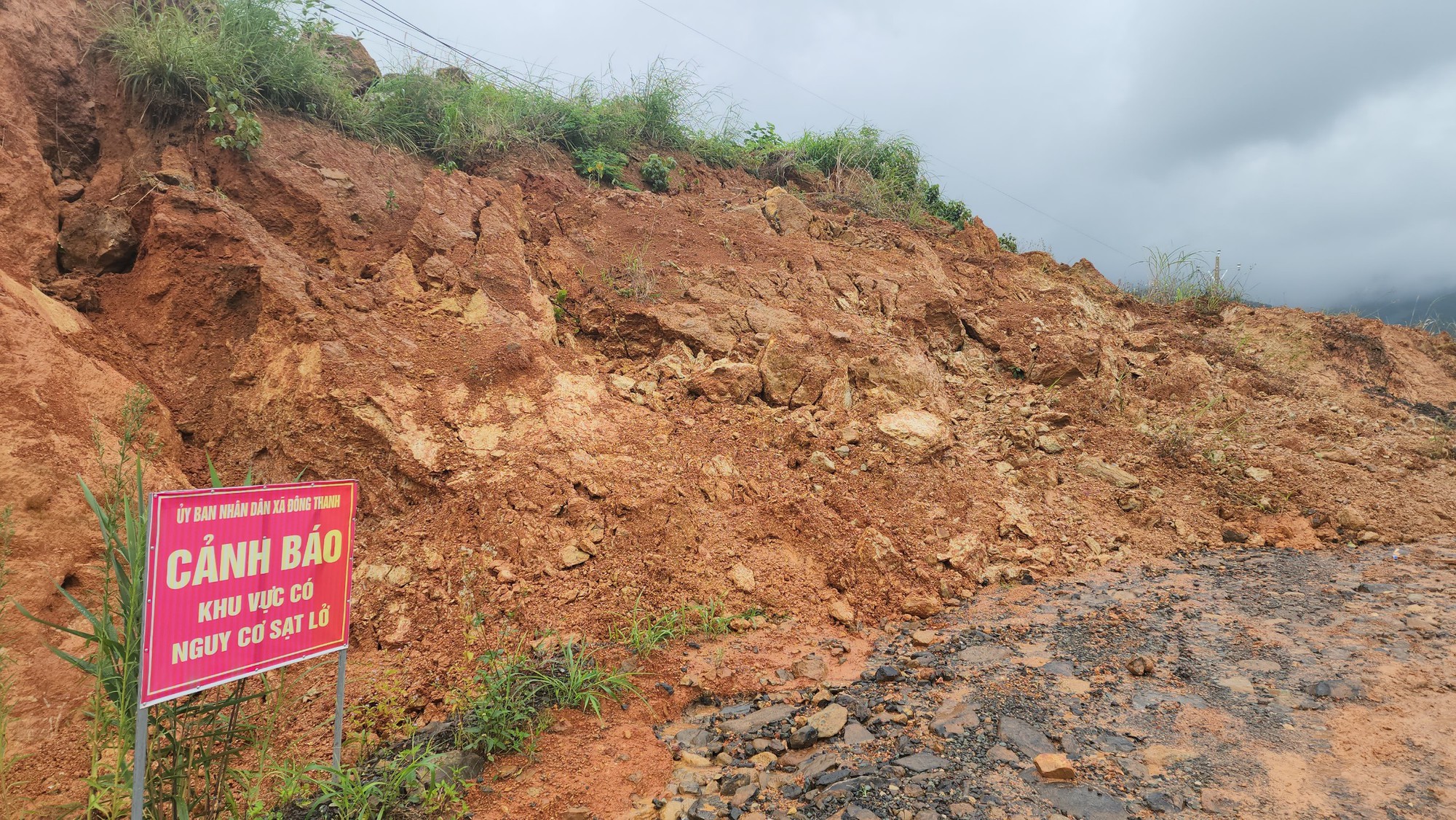 Lâm Đồng: Sụt lún đất nghiêm trọng tại dự án hồ chứa nước Đông Thanh - Ảnh 2.