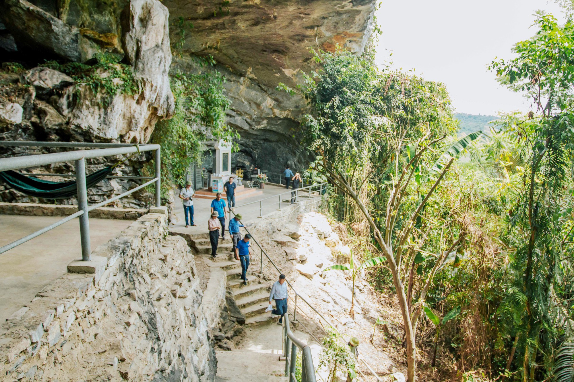 Hang Lèn Hà