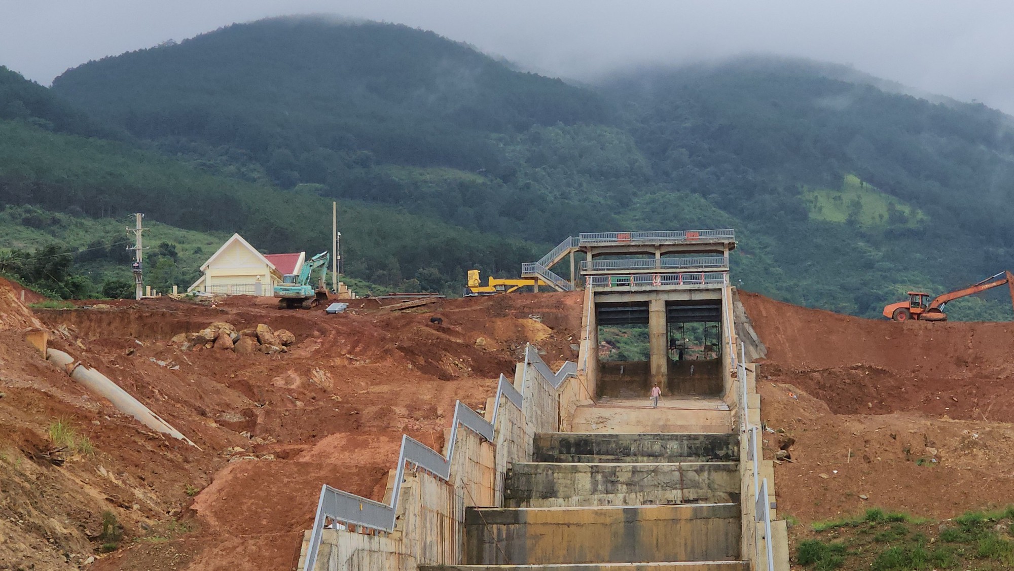 Lâm Đồng: Sụt lún đất nghiêm trọng tại dự án hồ chứa nước Đông Thanh - Ảnh 5.