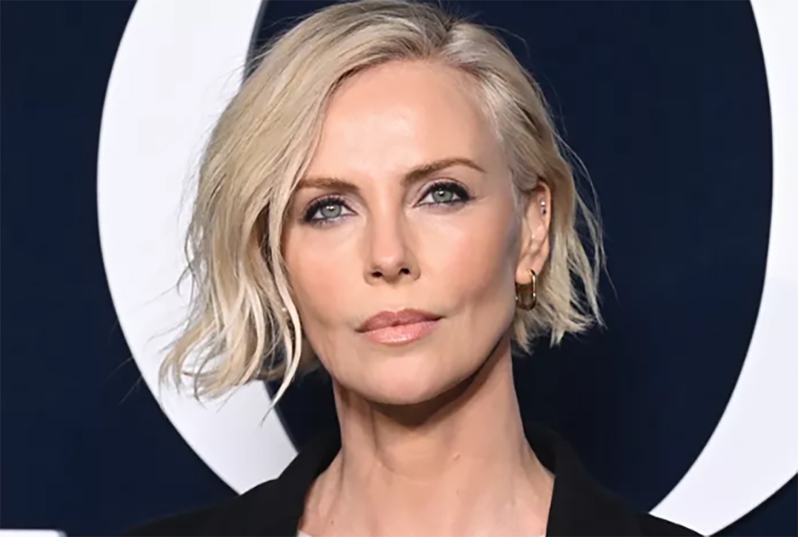 Minh tinh Charlize Theron nói không với phẫu thuật thẩm mỹ