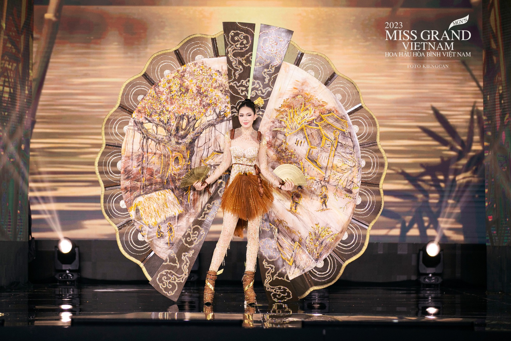 Người đẹp 'Miss Grand Vietnam' lên tiếng về màn trình diễn gây tranh cãi  - Ảnh 9.