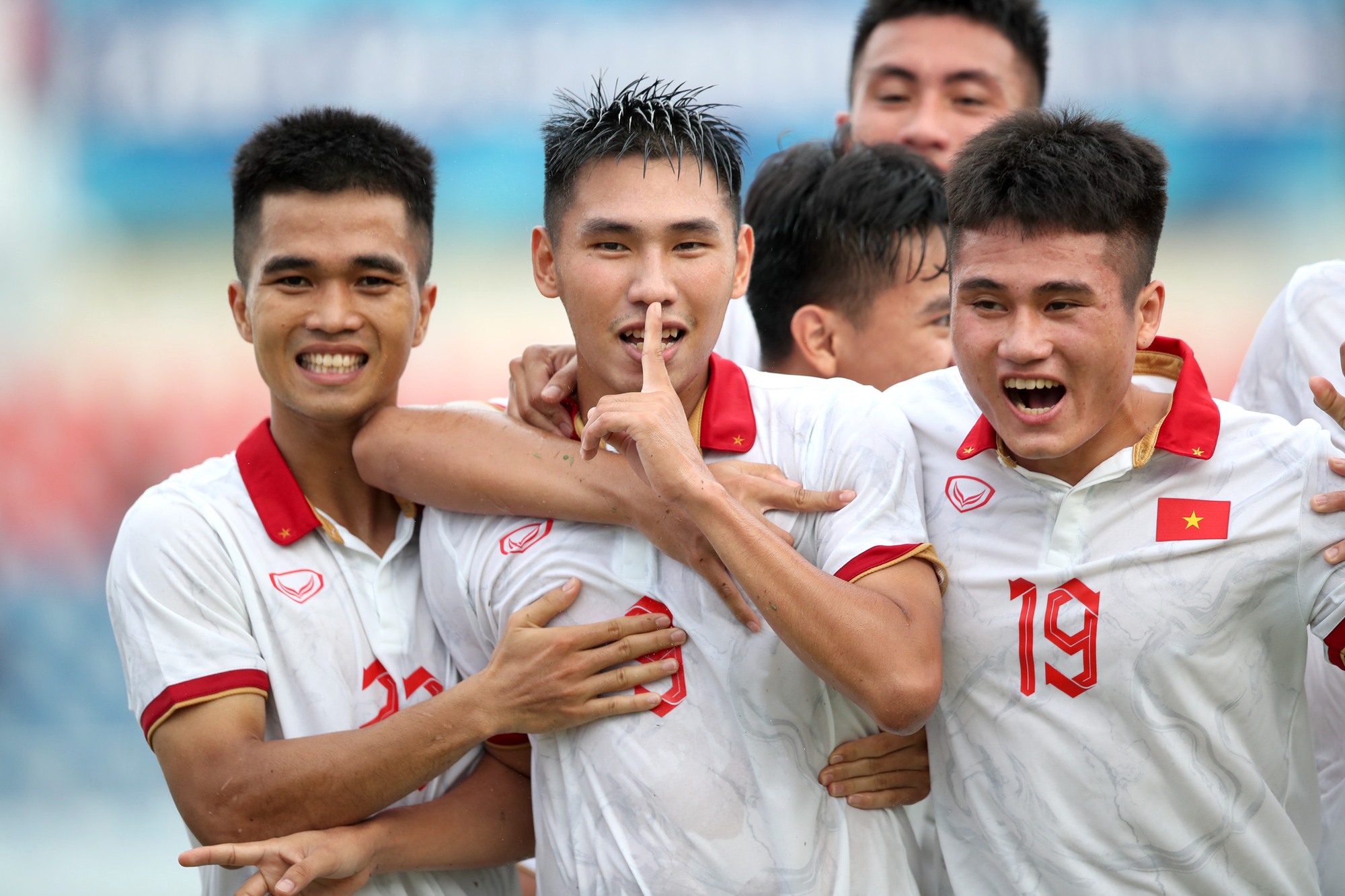 Đinh Xuân Tiến sau pha lập công cho đội tuyển U.23 Việt Nam