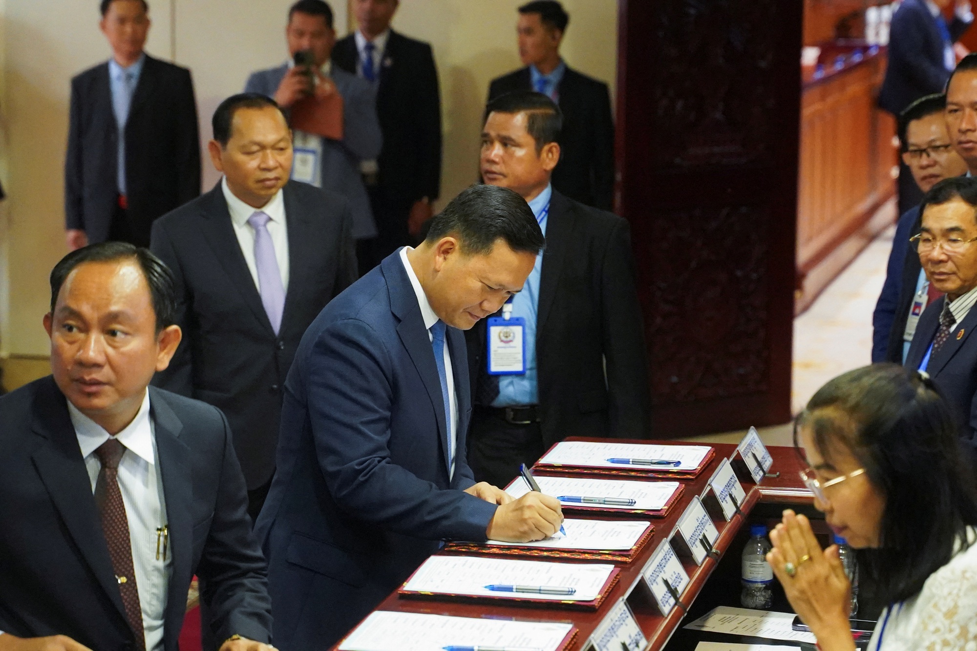 Quốc hội Campuchia chính thức phê chuẩn ông Hun Manet làm tân thủ tướng - Ảnh 1.