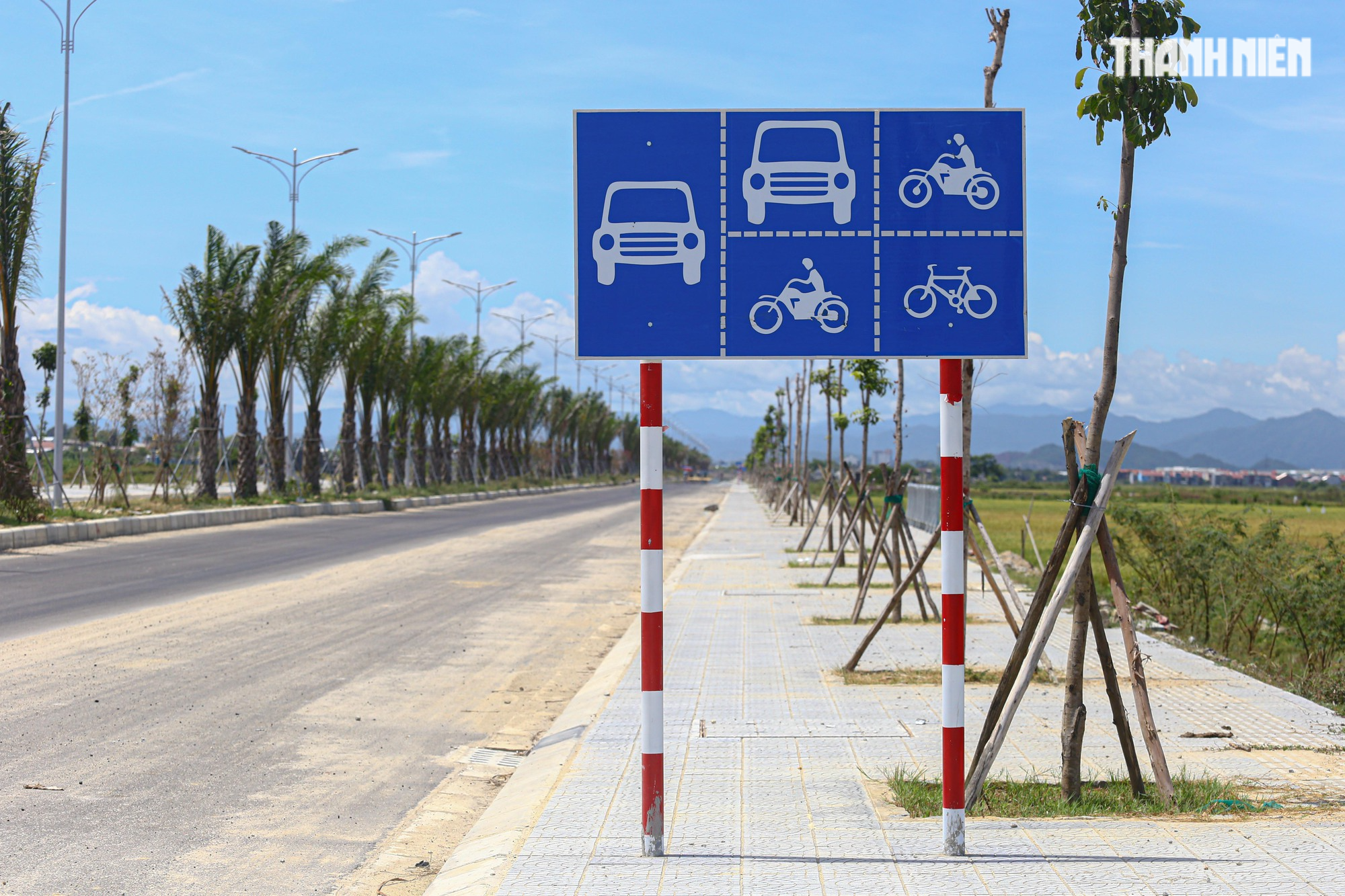 TP.Huế: Cận cảnh đường Phú Mỹ - Thuận An hơn 370 tỉ sắp thông xe - Ảnh 3.