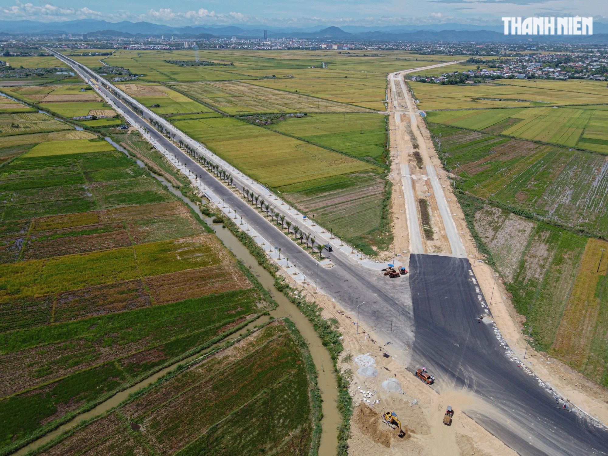 TP.Huế: Cận cảnh đường Phú Mỹ - Thuận An hơn 370 tỉ sắp thông xe - Ảnh 8.