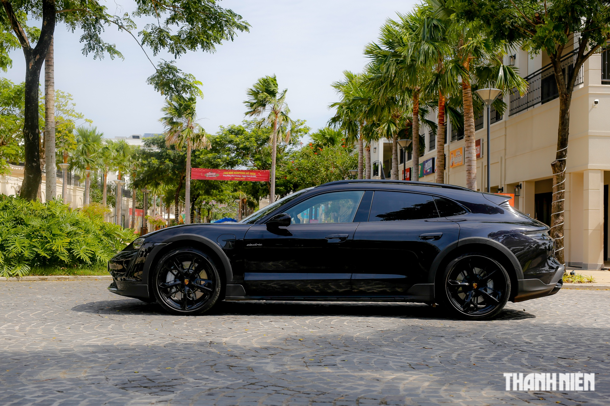 Porsche Taycan Cross Turismo - Xe điện gây nghiện   - Ảnh 2.