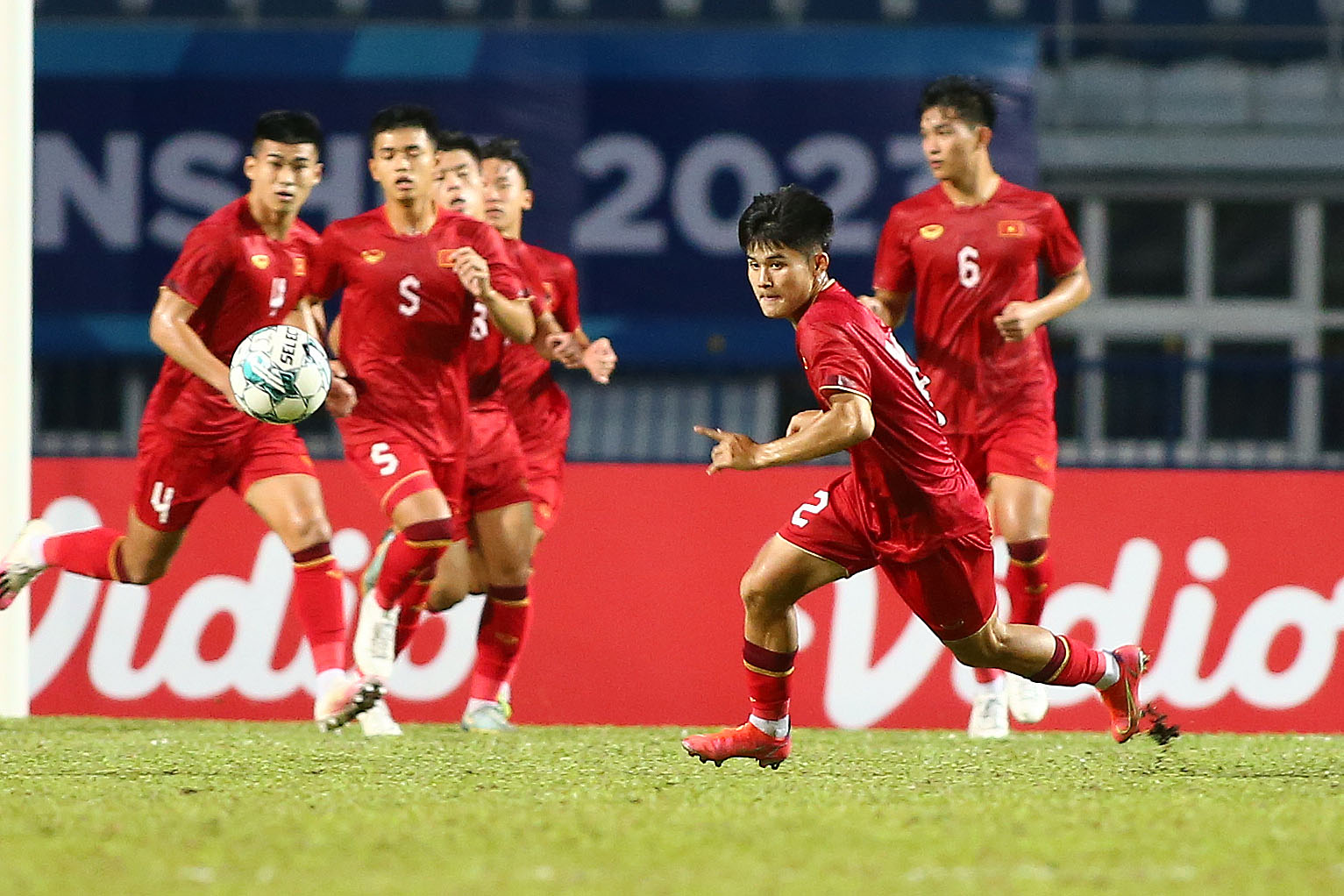 Đội tuyển U.23 Việt Nam hứa hẹn sẽ có thêm bất ngờ ở trận bán kết