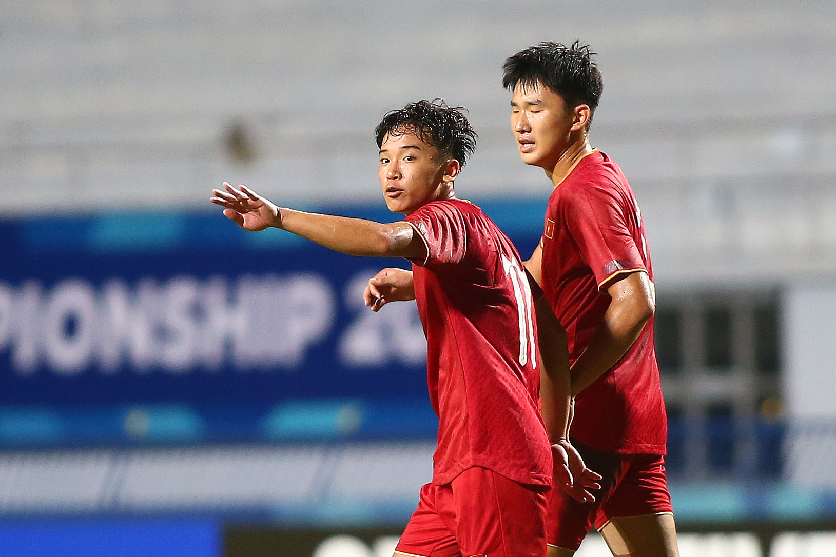 Vĩ Hào và Đăng Dương trong màu áo đội tuyển U.23 Việt Nam