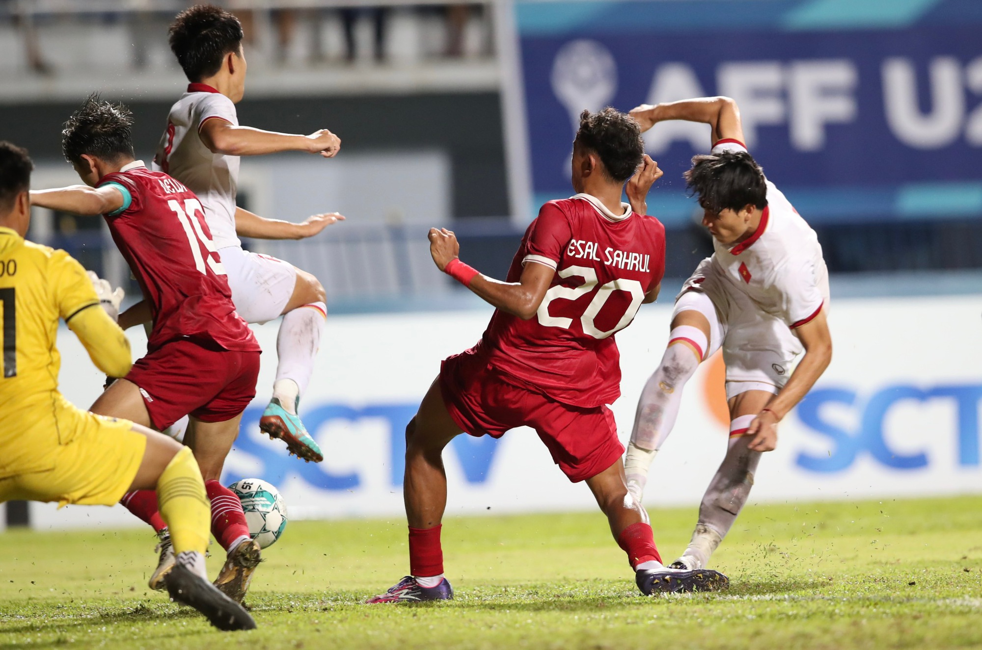 Chủ tịch LĐBĐ Indonesia cảm động khi đội U.23 thua quả cảm U.23 Việt Nam - Ảnh 3.