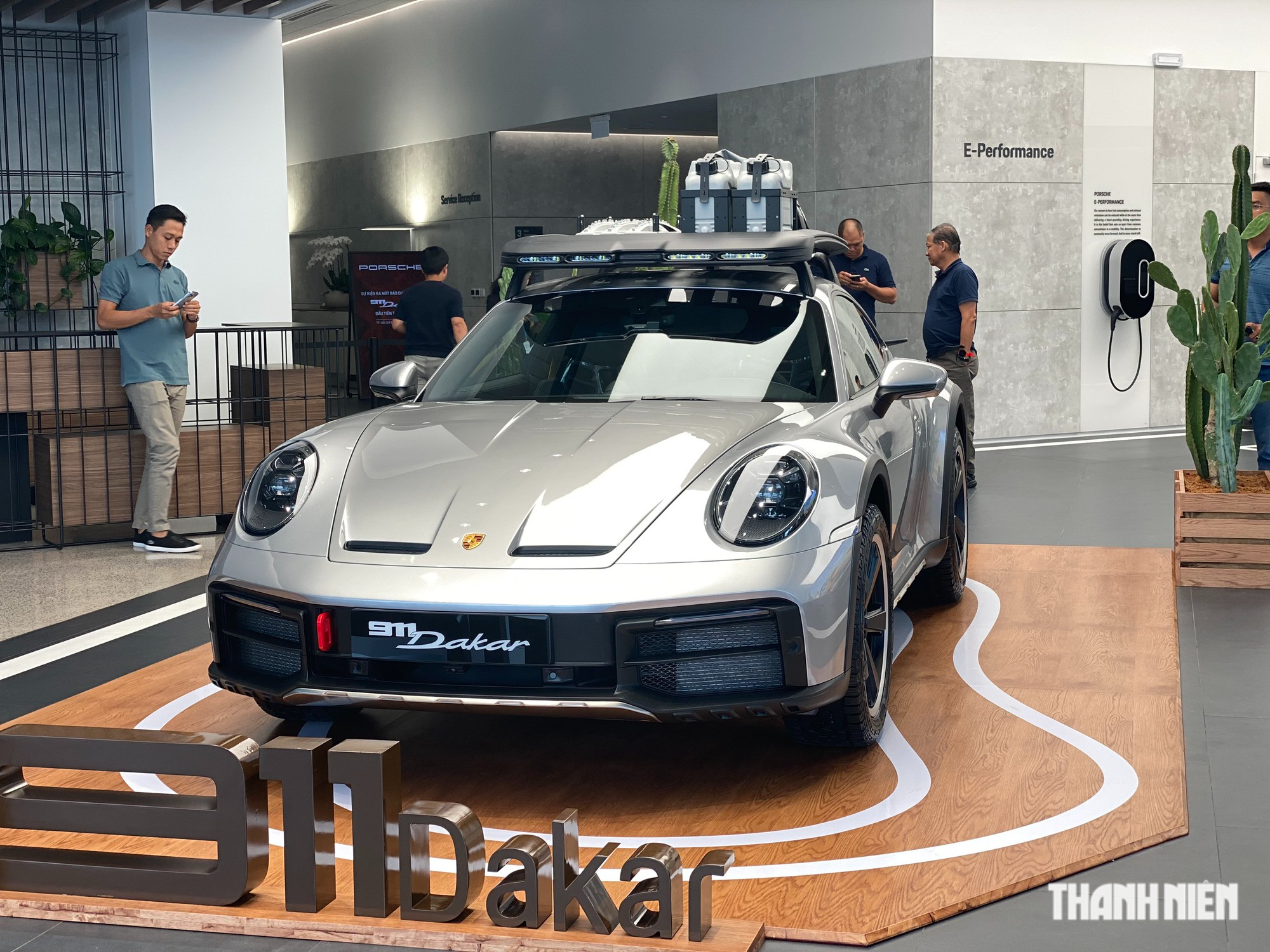 Điều gì làm nên sự đặc biệt của Porsche 911 Dakar khi về Việt Nam? - Ảnh 5.