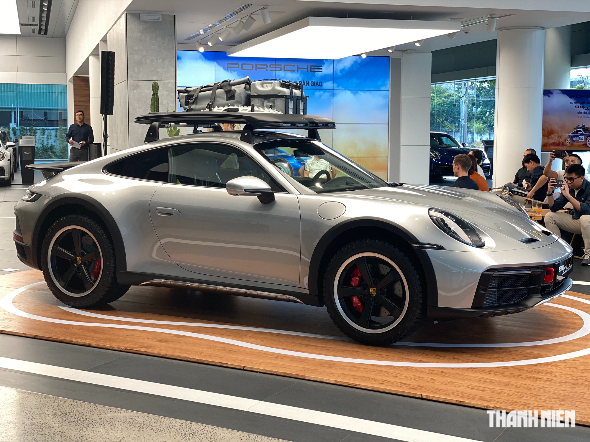 Điều gì làm nên sự đặc biệt của Porsche 911 Dakar khi về Việt Nam? - Ảnh 11.