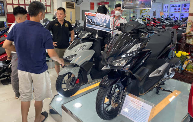 5 mẫu xe máy tại Việt Nam vừa có bản lắp ráp và nhập khẩu - Ảnh 1.
