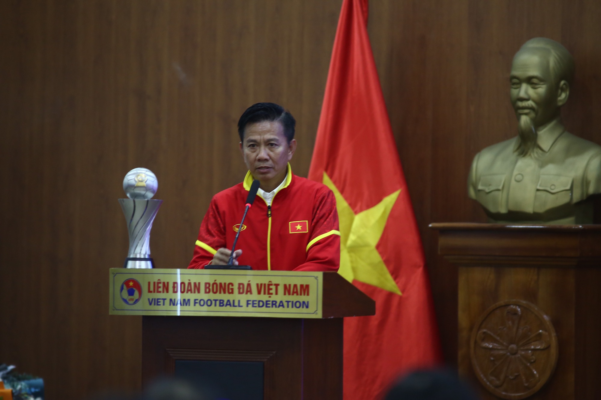 U.23 Việt Nam nhận mưa tiền thưởng, HLV Hoàng Anh Tuấn tái ngộ ông Troussier - Ảnh 12.