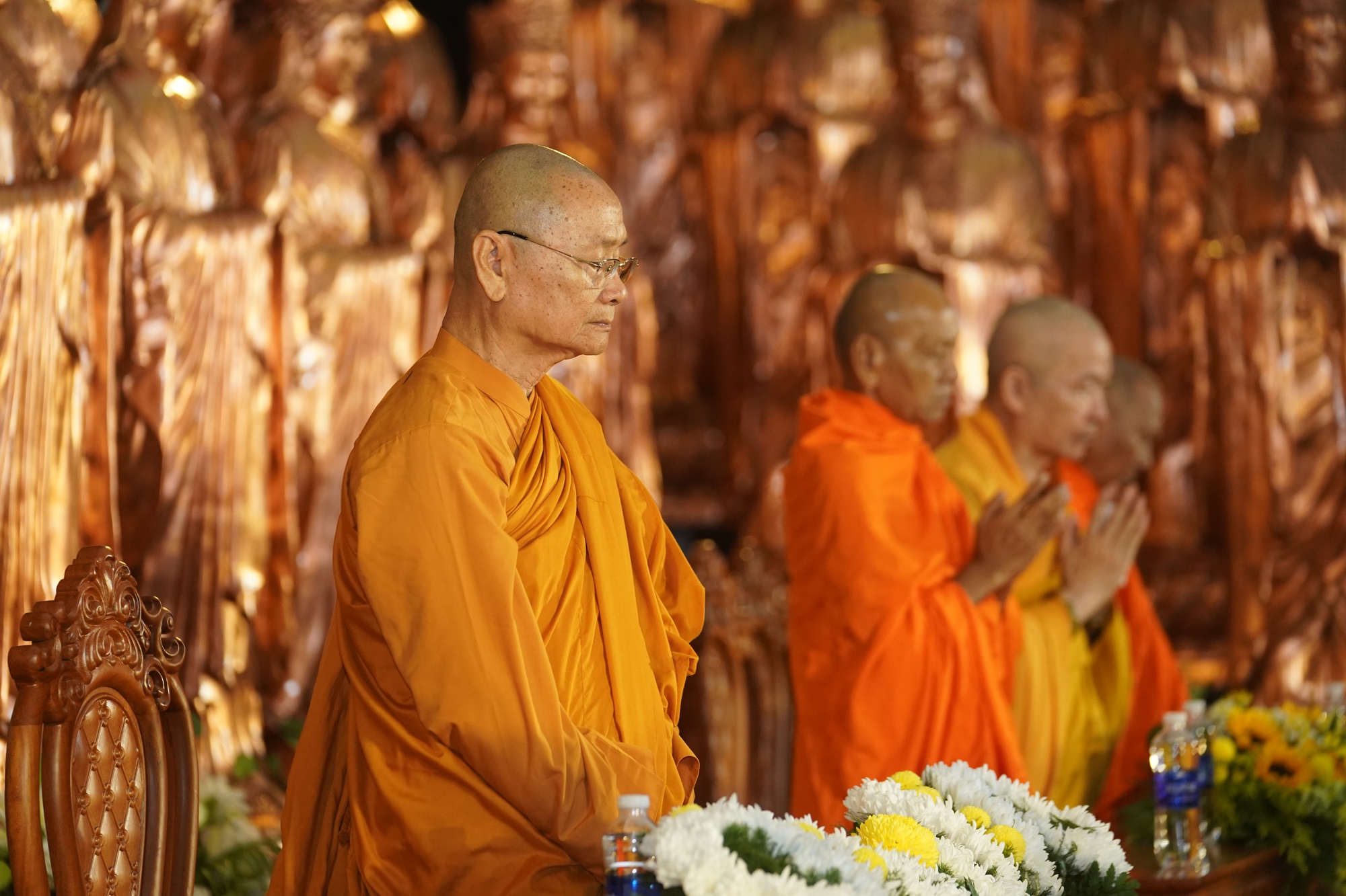 Hàng ngàn Phật tử hành hương về núi Bà Đen cầu bình an  - Ảnh 5.