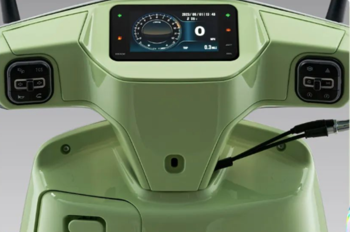 Xe tay ga cổ điển xuất xứ Trung Quốc, thiết kế đẹp mắt thách thức Peugeot Django - Ảnh 2.