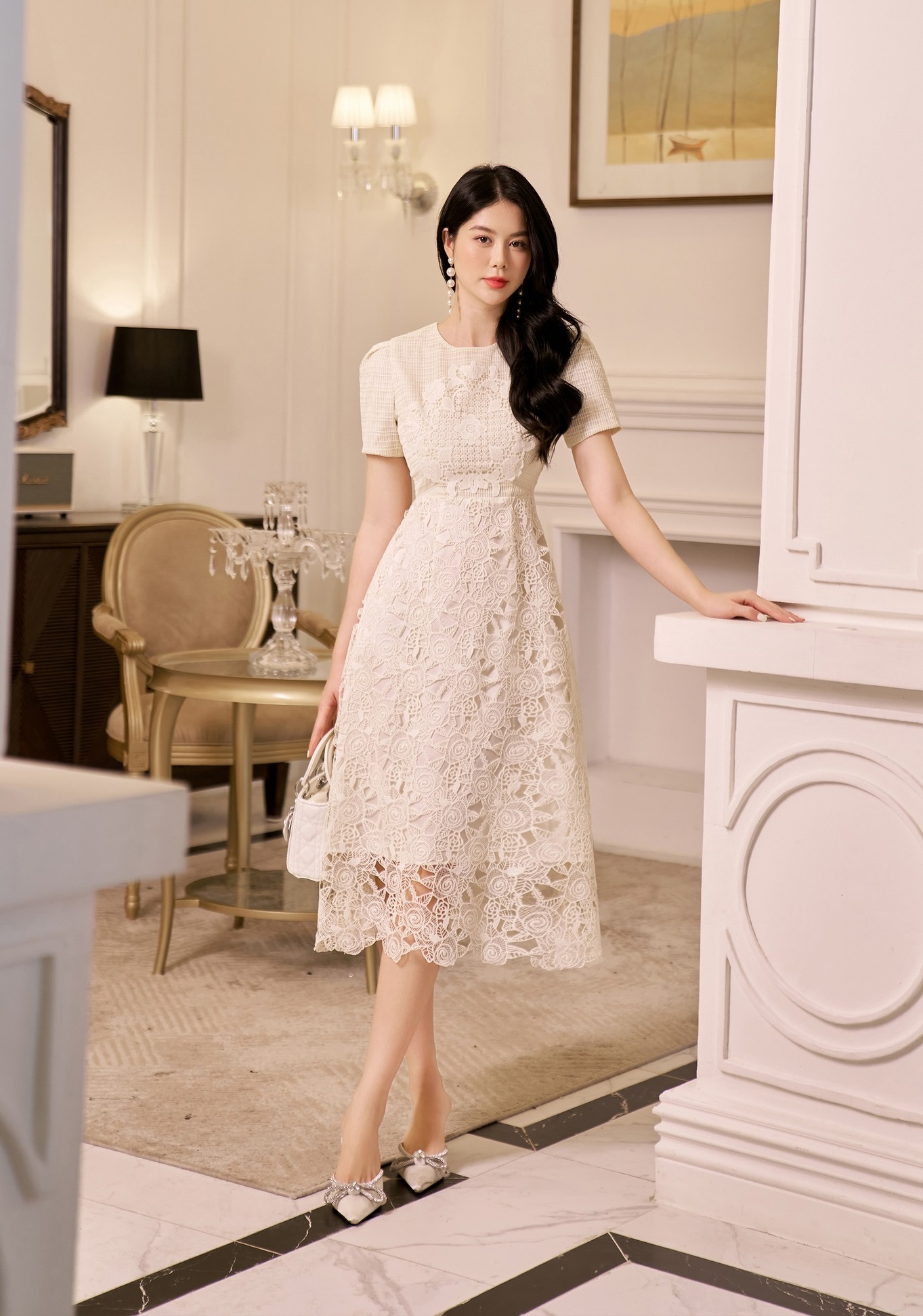 Mã C450: đầm váy ren trắng ChamCham Shop