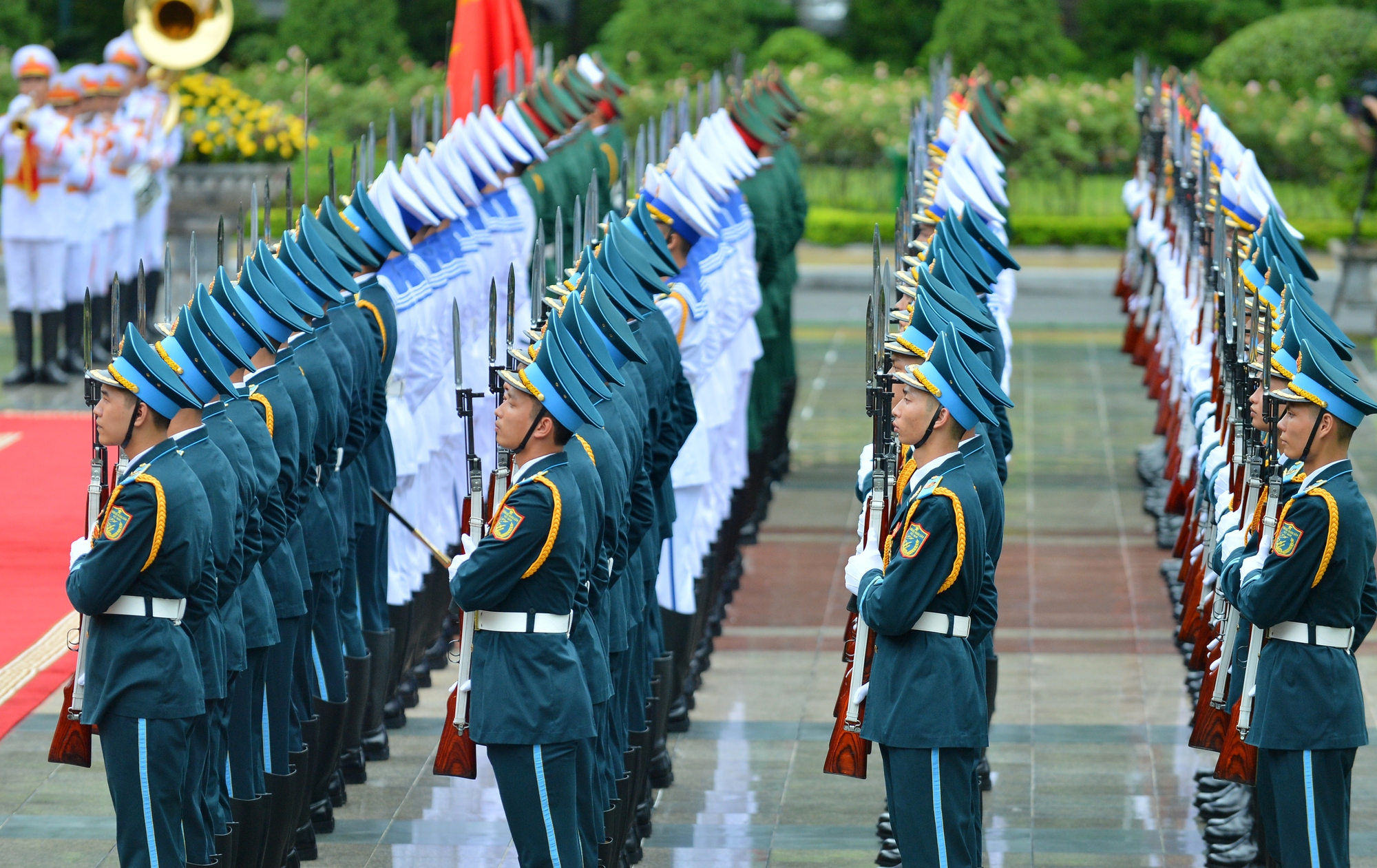 Lễ đón Thủ tướng Singapore Lý Hiển Long thăm chính thức Việt Nam - Ảnh 6.