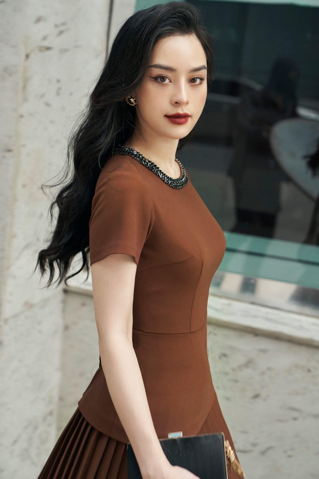 Nữ người mẫu Việt được báo Thái Lan ví như ‘ma nữ’ Mai Davika - Ảnh 7.