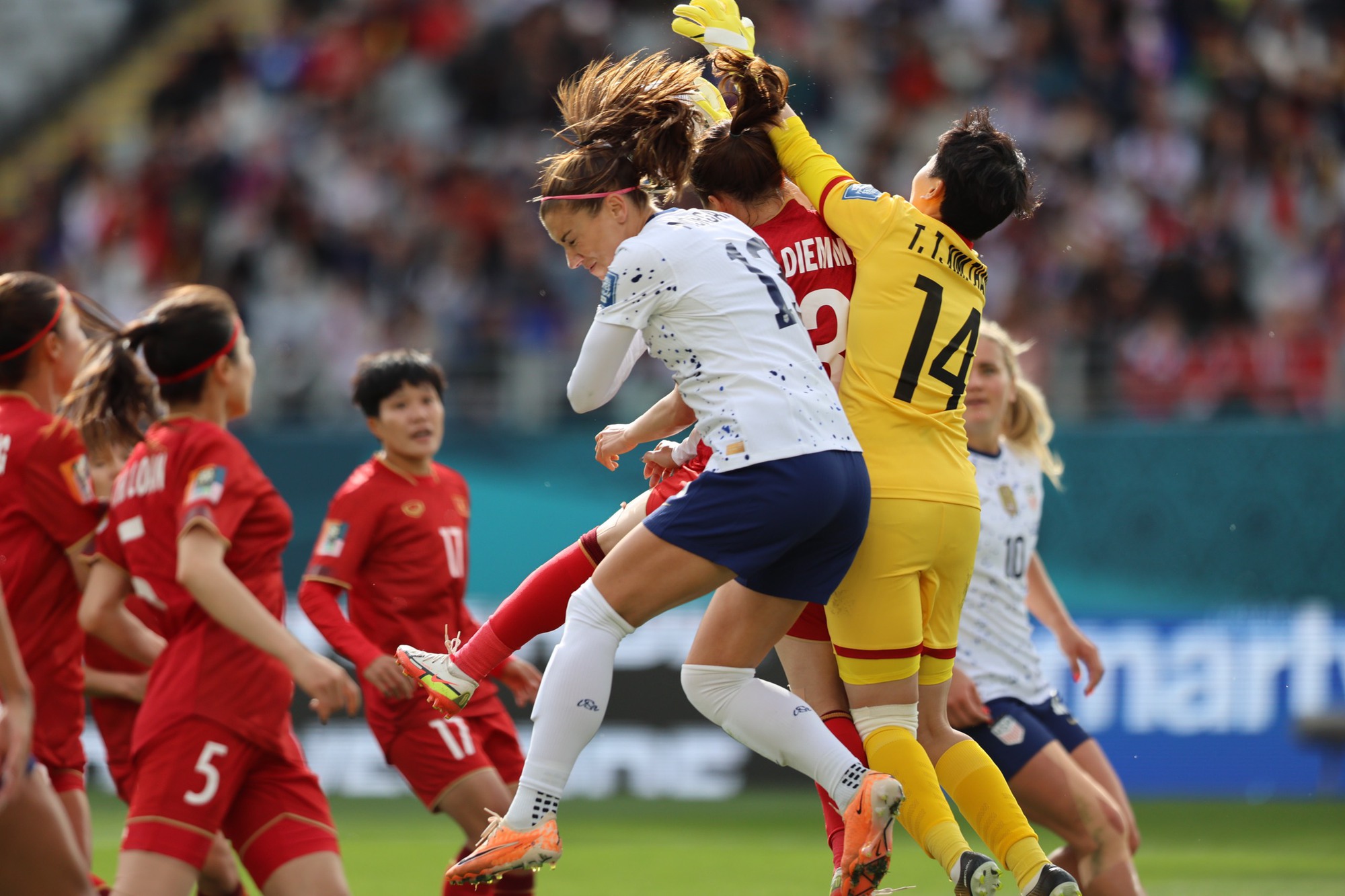 Đội tuyển nữ Việt Nam: Đừng để hành trình World Cup nữ rơi vào quên lãng - Ảnh 5.