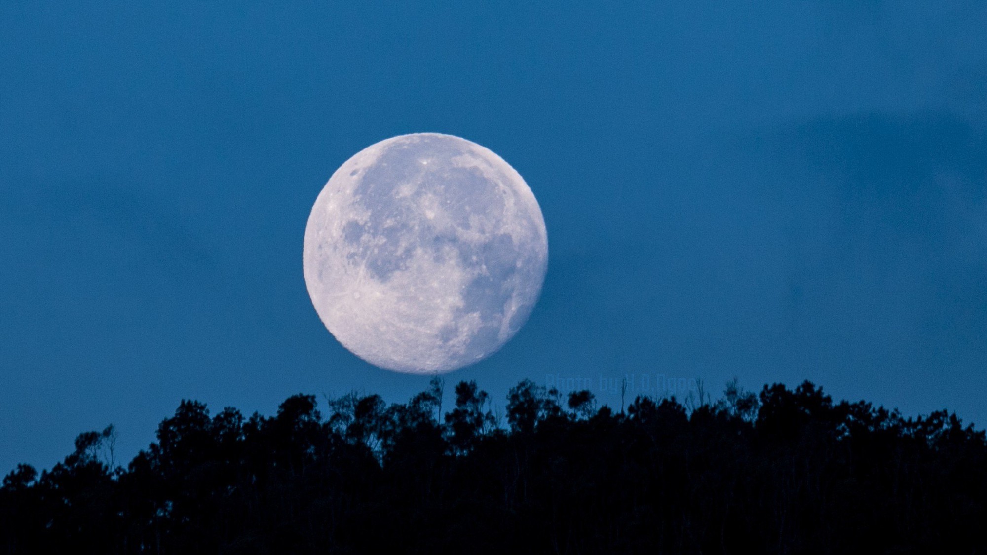 Người yêu thiên văn Việt Nam 'săn' trăng xanh huyền ảo trên bầu trời - Ảnh 6.