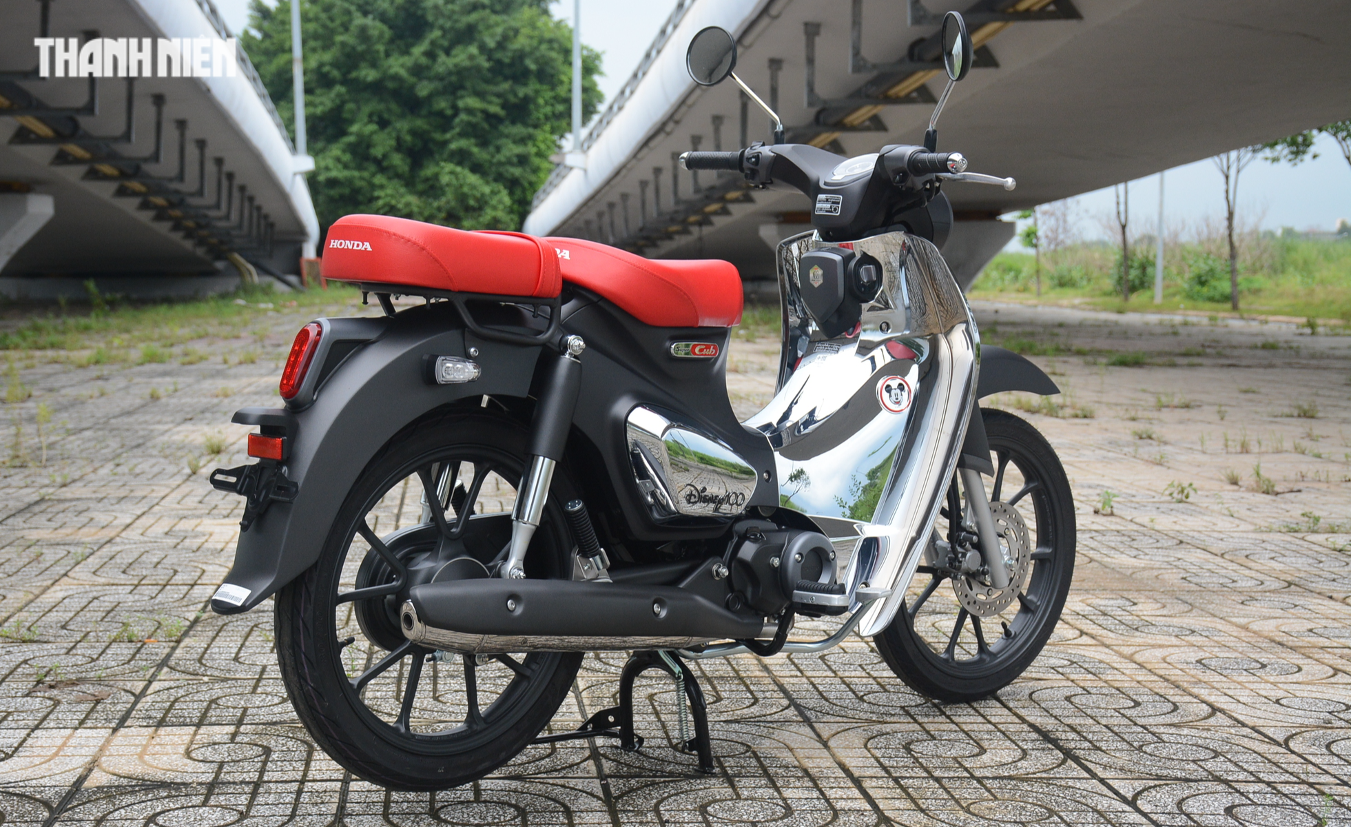 Honda Super Cub 'độc, lạ' về Việt Nam, dành cho dân sành chơi và chịu chơi - Ảnh 3.