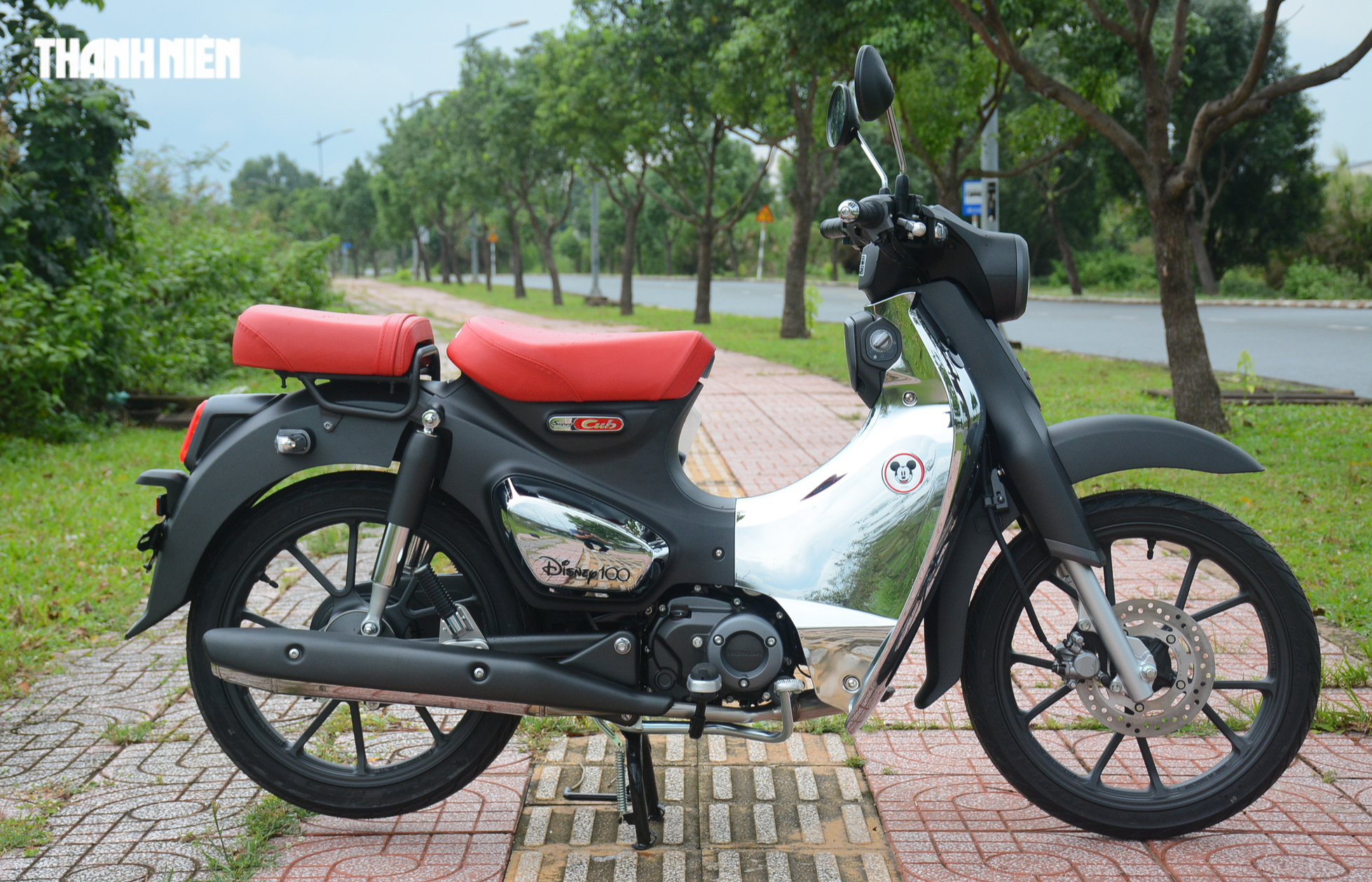 Honda Super Cub C125 Disney Limited Editon có gì đặc biệt để người chơi xe săn lùng? - Ảnh 4.