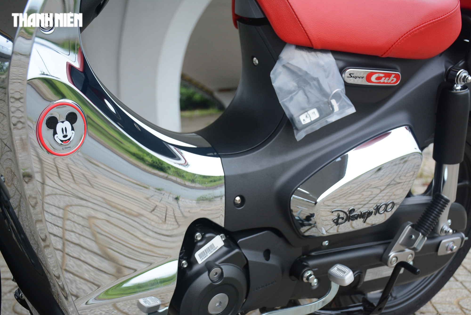 Honda Super Cub C125 Disney Limited Editon có gì đặc biệt để người chơi xe săn lùng? - Ảnh 7.