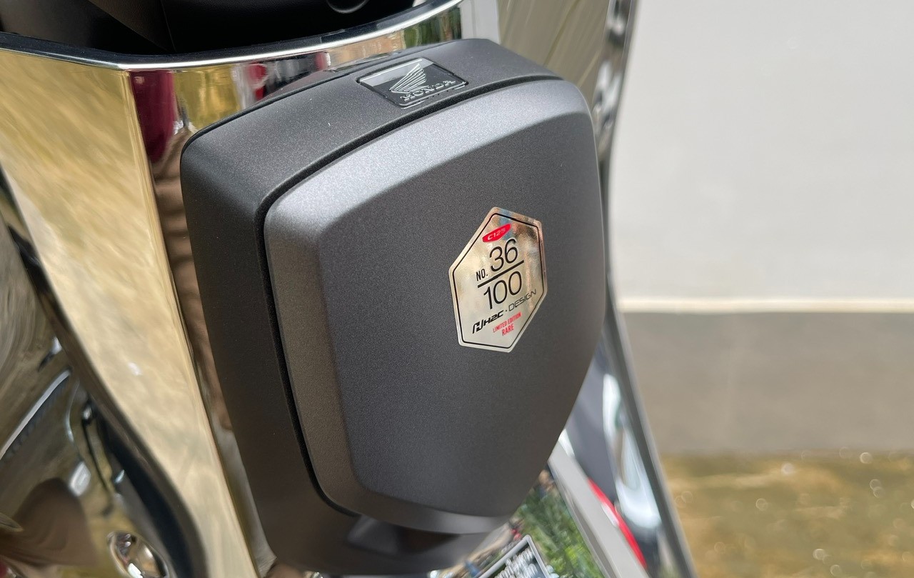 Honda Super Cub C125 Disney Limited Editon có gì đặc biệt để người chơi xe săn lùng? - Ảnh 4.
