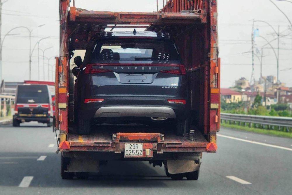Hyundai Custo đổi tên thành Custin tại Việt Nam?   - Ảnh 1.