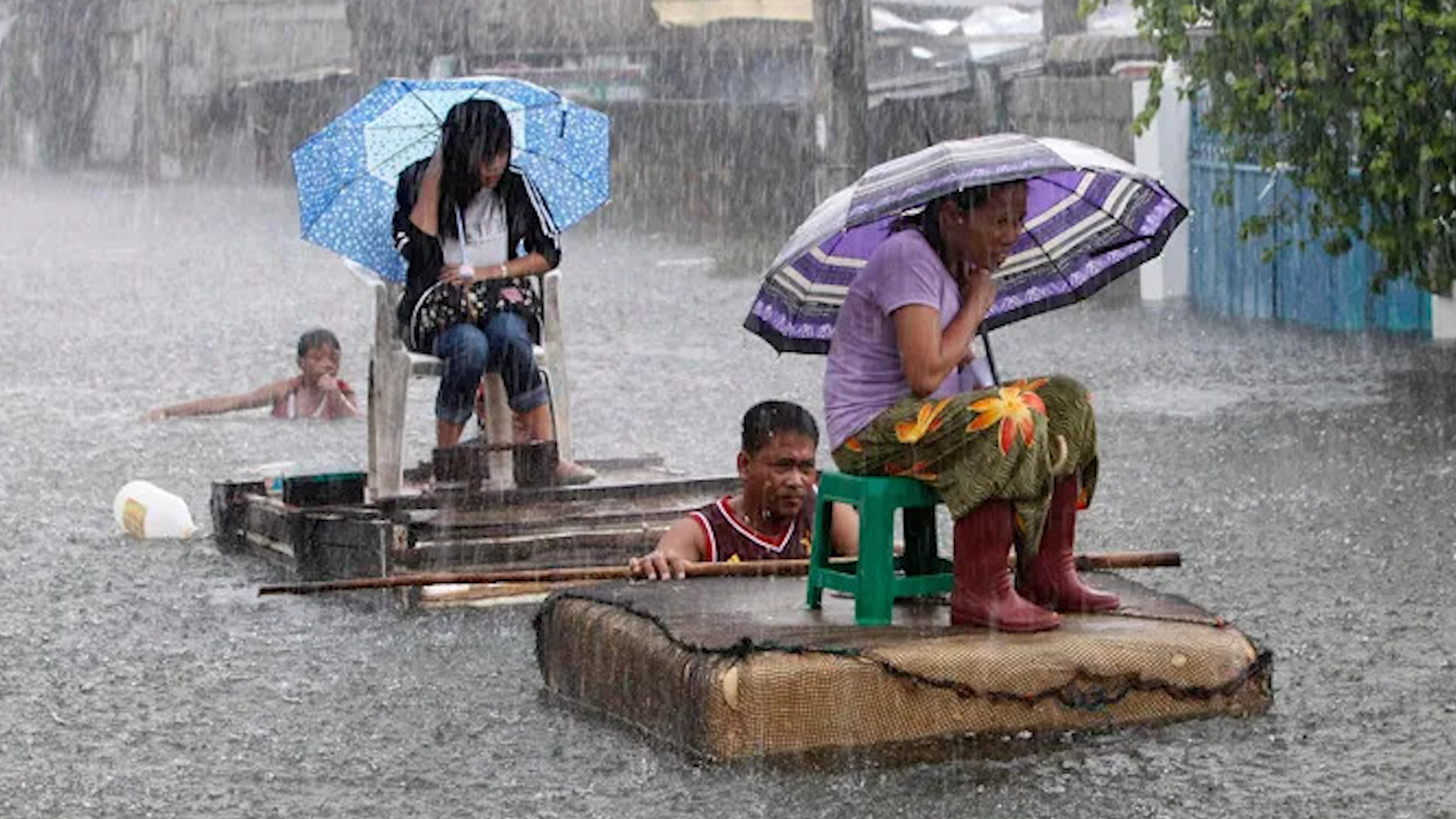 ‘Siêu bão’ Sao La có thể làm Hồng Kông tê liệt, Trung Quốc cảnh báo cao nhất - Ảnh 1.