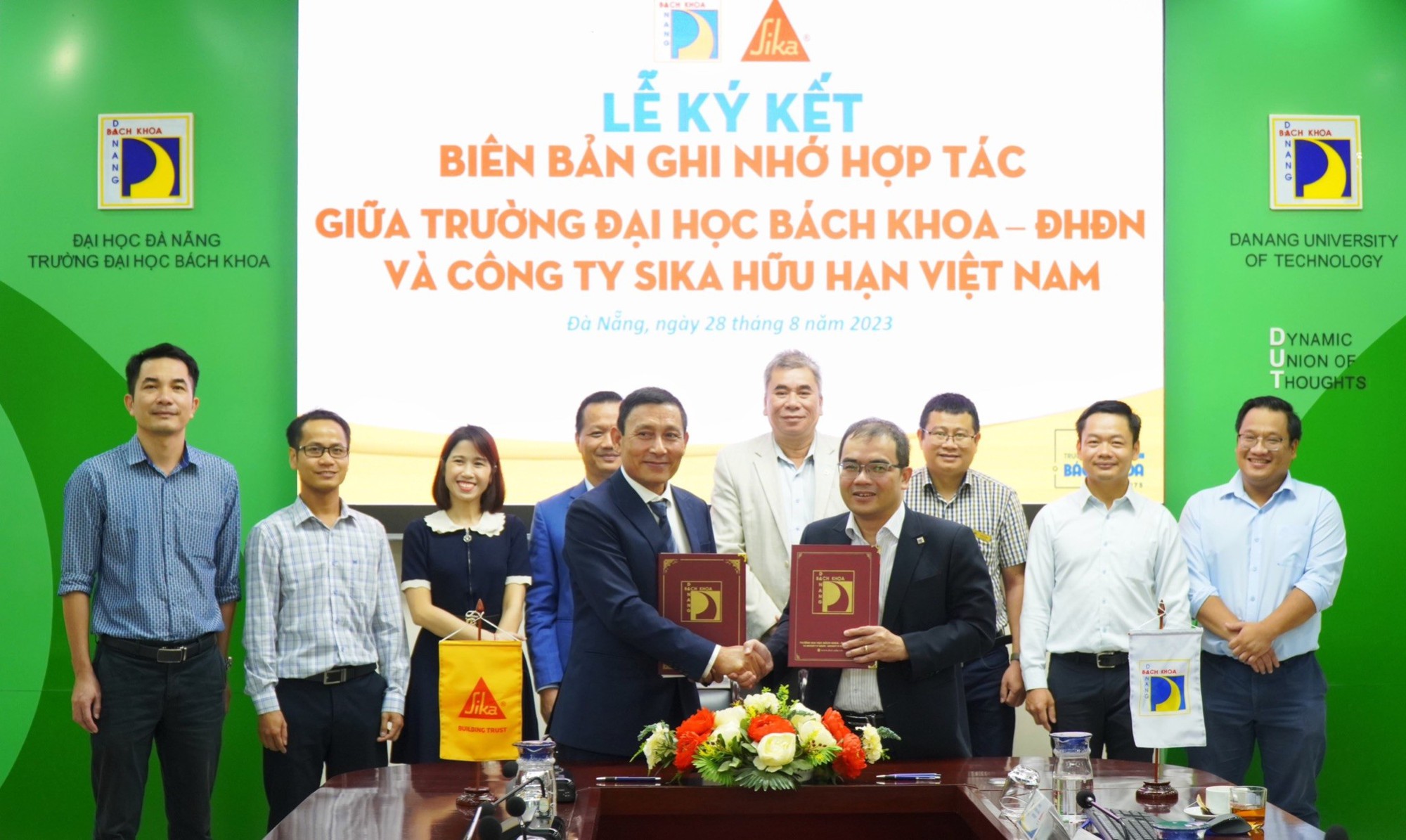 Cooperación estratégica de Sika Vietnam para mejorar la calidad de los recursos humanos en la industria de la construcción - Foto 2. Sika Việt Nam hợp tác chiến lược nhằm nâng cao chất lượng nhân sự ngành xây dựng - Ảnh 2.