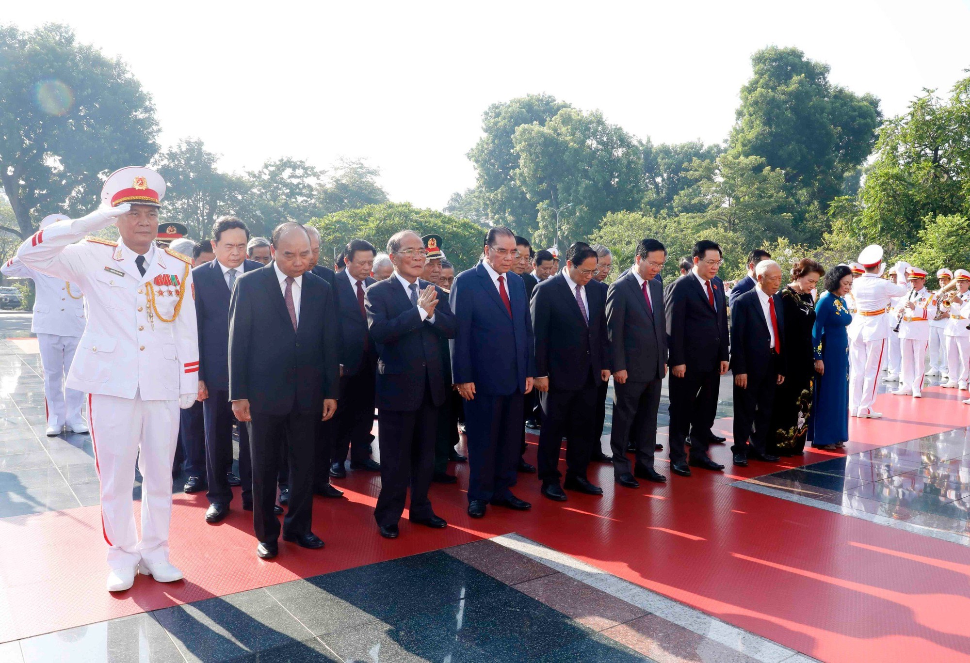 Lãnh đạo Đảng, Nhà nước vào lăng viếng Chủ tịch Hồ Chí Minh nhân Quốc khánh 2.9 - Ảnh 9.