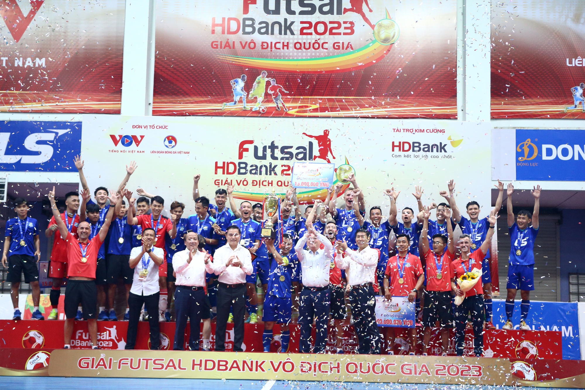 CLB Thái Sơn Nam đăng quang giải futsal HDBank VĐQG 2023