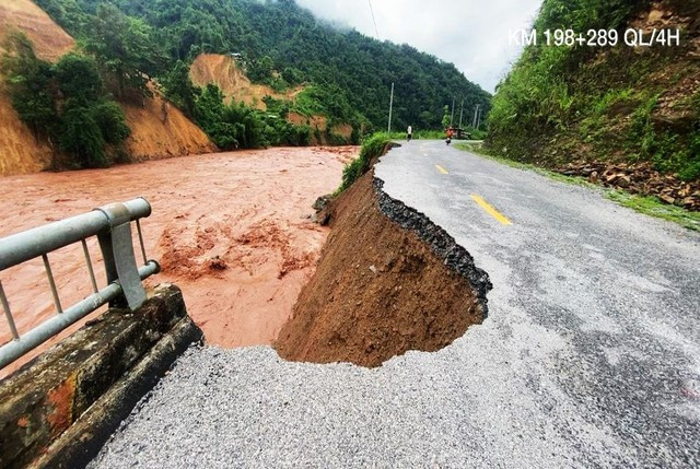 Các tỉnh miền núi phía bắc thiệt hại nặng do mưa lũ, sạt lở đất - Ảnh 5.